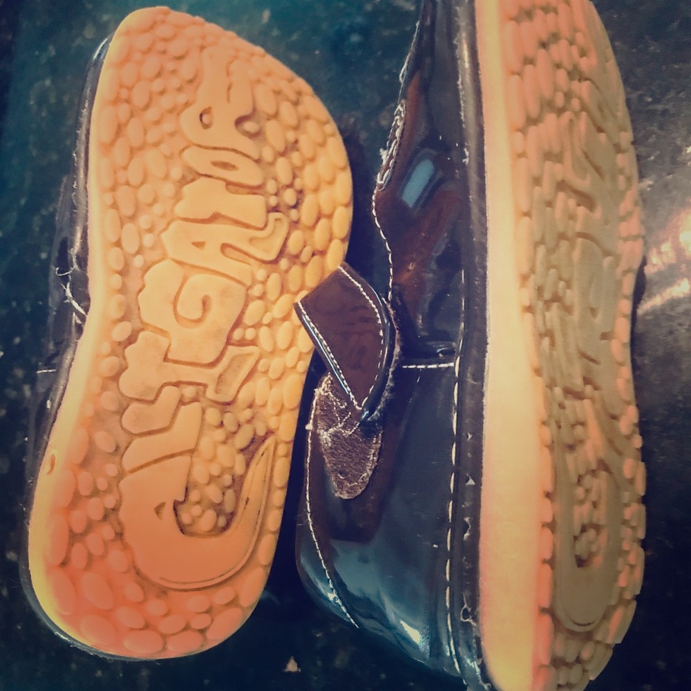 Lanicakes Mary Janes kids shoes